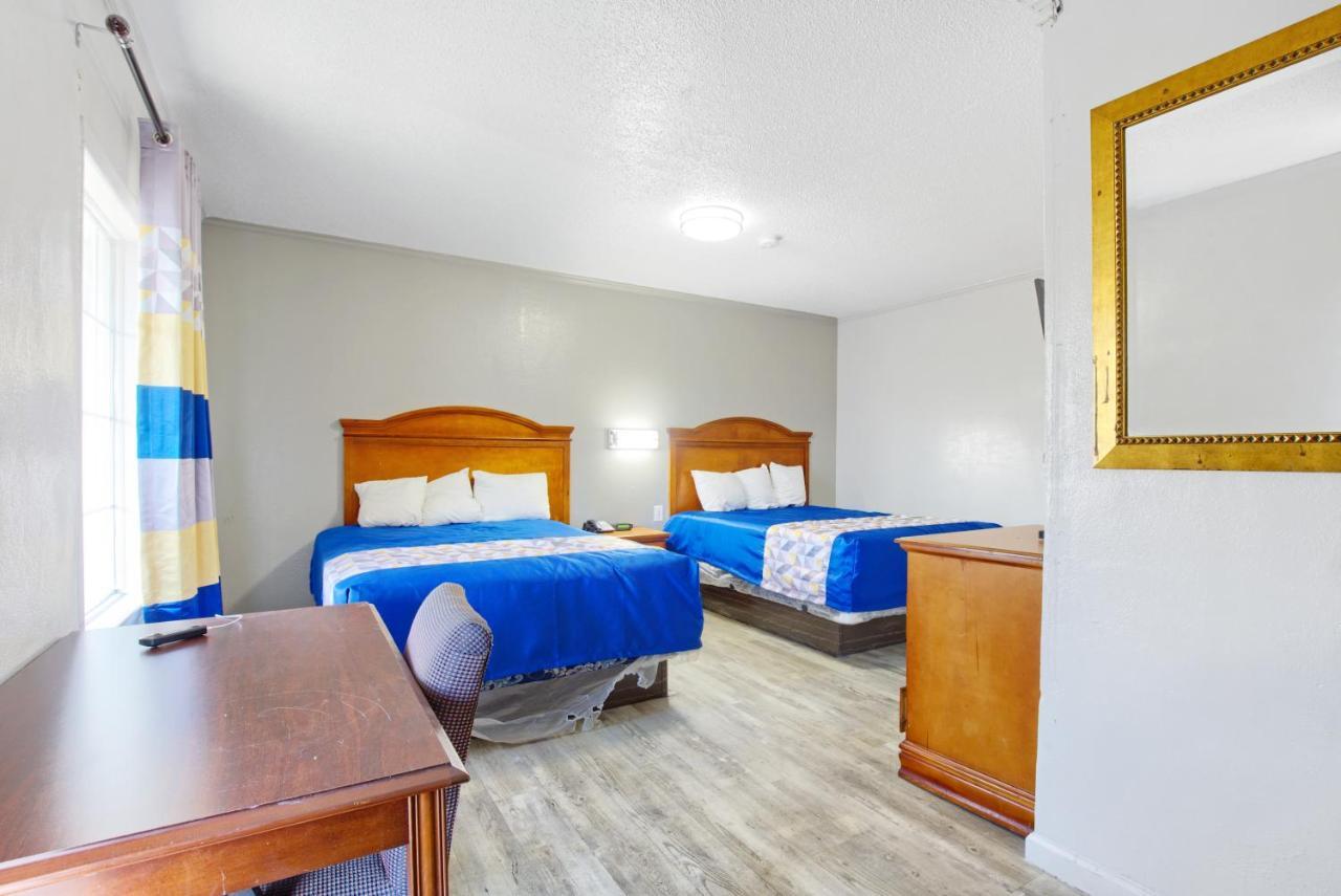 Adams Inn Dothan Bagian luar foto