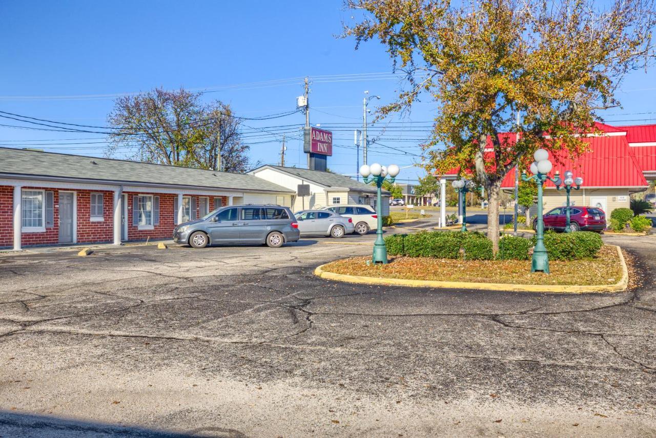 Adams Inn Dothan Bagian luar foto