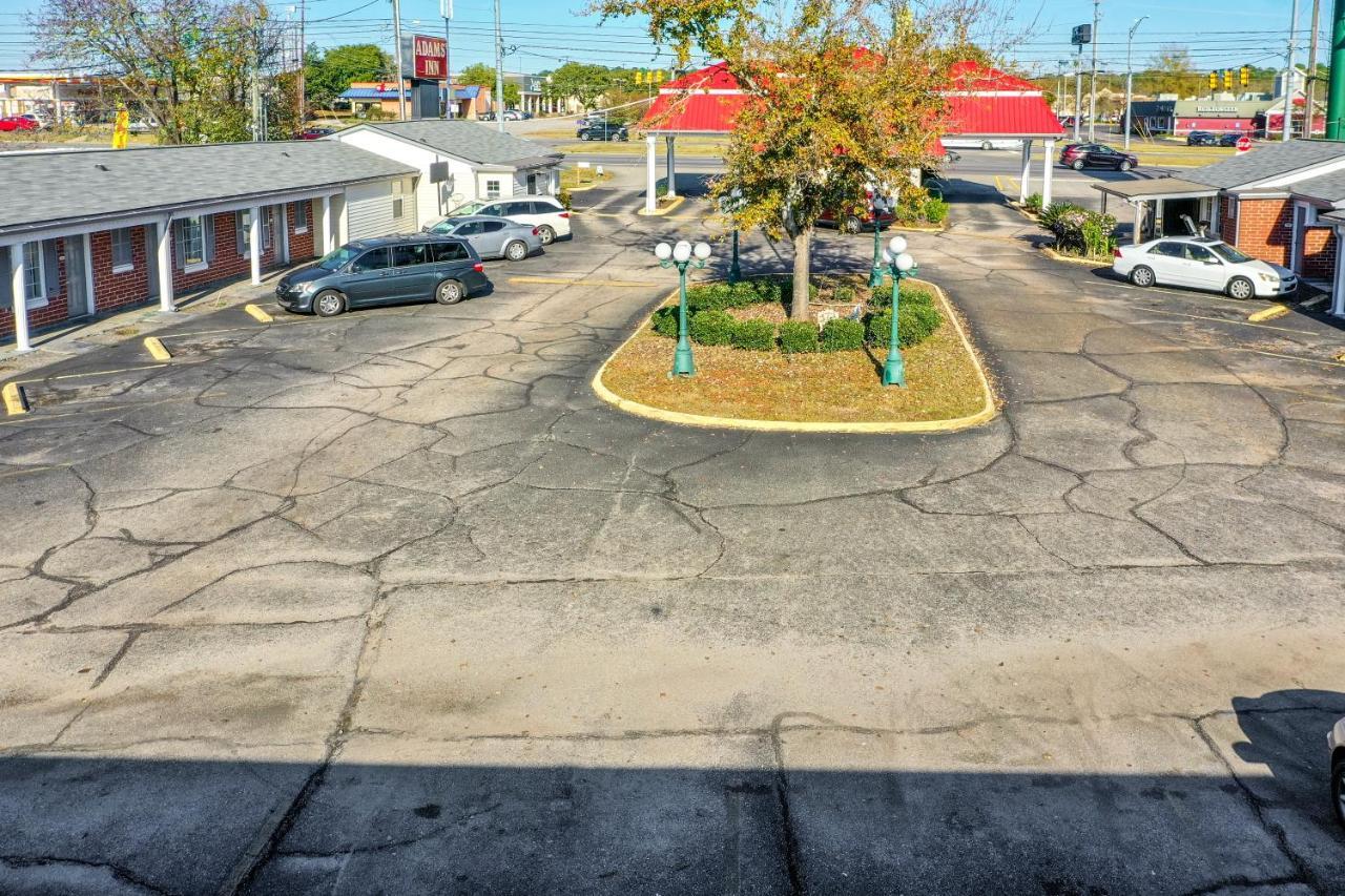 Adams Inn Dothan Bagian luar foto