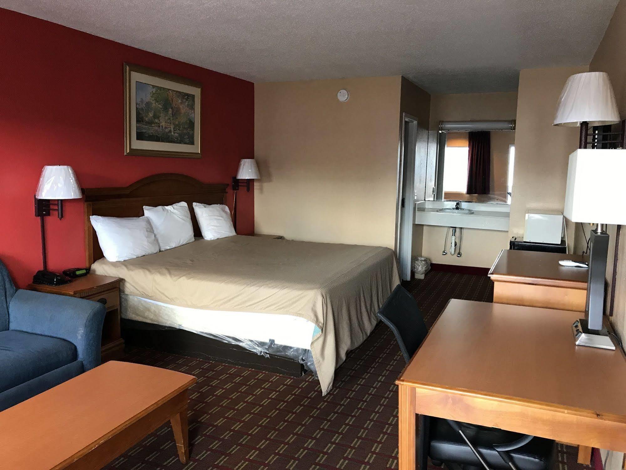 Adams Inn Dothan Bagian luar foto
