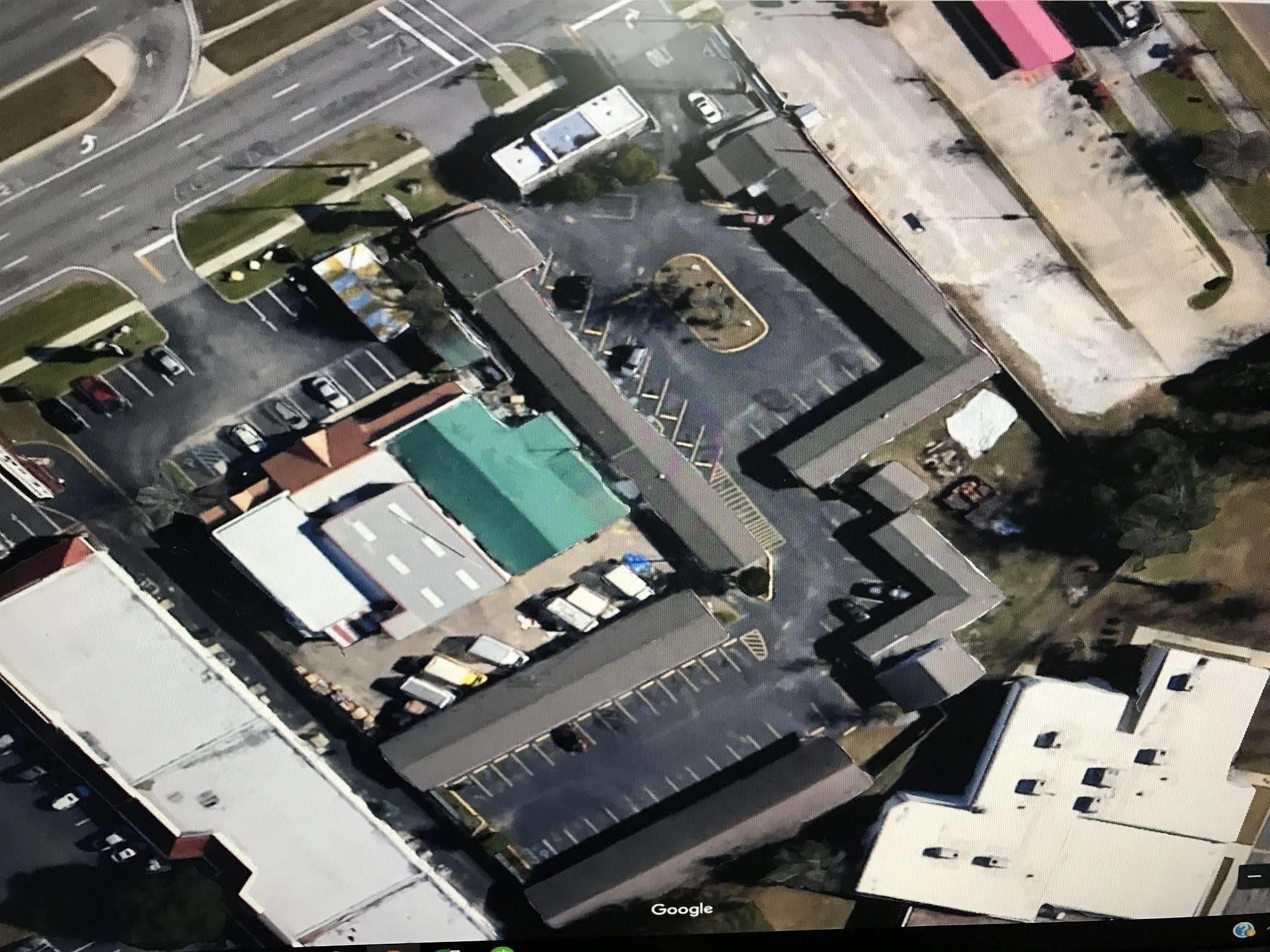 Adams Inn Dothan Bagian luar foto